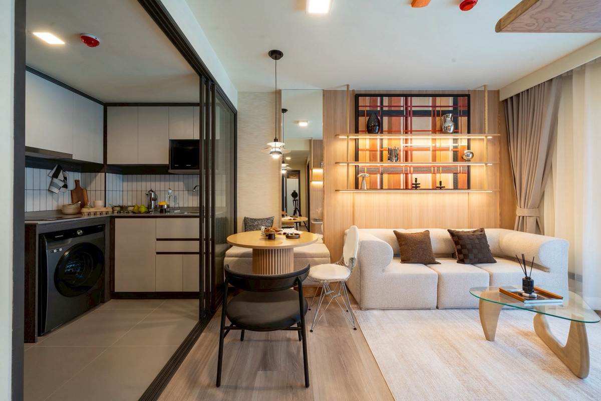 For SaleCondoKasetsart, Ratchayothin : 🔥 HOT RIGHT NOW! 🔥 Chapter One More Kaset — spacious units at a great price, just 600 meters from Kasetsart University. Guaranteed best price! 💯  📱 092-808-8899