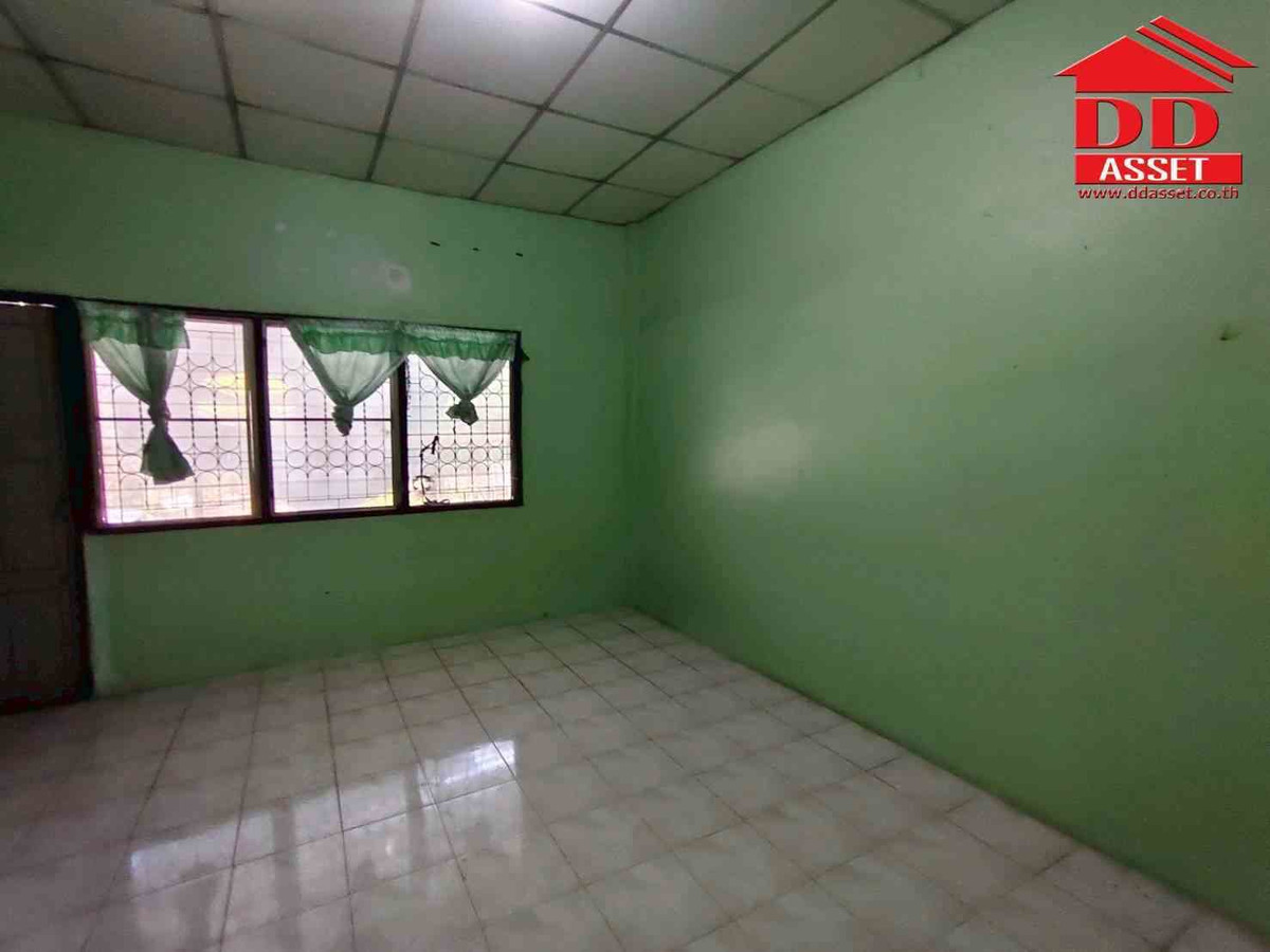 ขายทาวน์โฮมปทุมธานี รังสิต ธรรมศาสตร์ : ขายทาวน์เฮ้าส์ 2 ชั้น สวนทองวิลล่า 7 ลำลูกกาคลอง 4  รหัสทรัพย์ : T8242