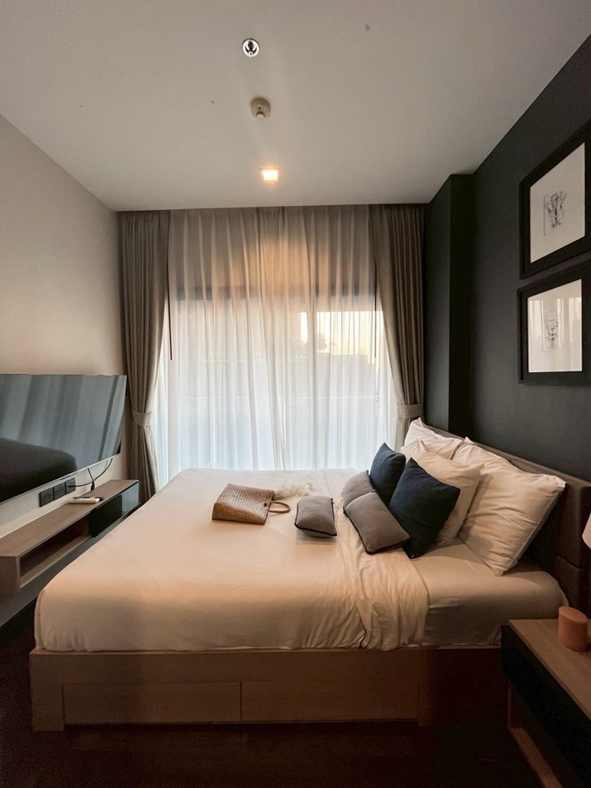 ให้เช่าคอนโดพระราม 9 เพชรบุรีตัดใหม่ RCA : THE LINE ASOKE 1BEDROOM 35sq.m 
23K Call084-9792464