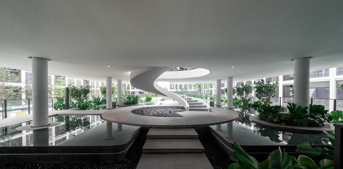 For SaleCondoKasetsart, Ratchayothin : 🔥 HOT RIGHT NOW! 🔥 Chapter One More Kaset — spacious units at a great price, just 600 meters from Kasetsart University. Guaranteed best price! 💯  📱 092-808-8899