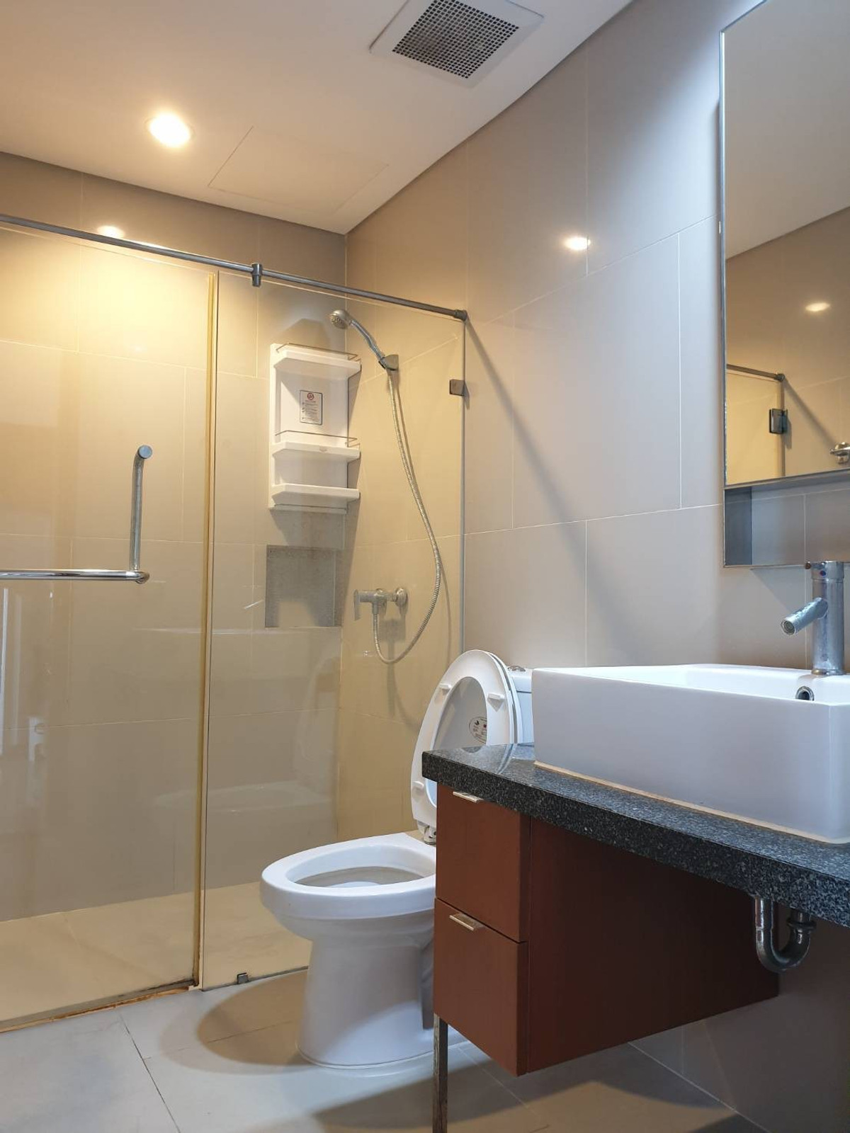 ขายคอนโดวงเวียนใหญ่ เจริญนคร : ราคานี้ไม่มีอีกแล้ว 🏠✨ วิลล่า สาทร | ขายคอนโด 1 ห้องนอน (HBH-ST-246 )