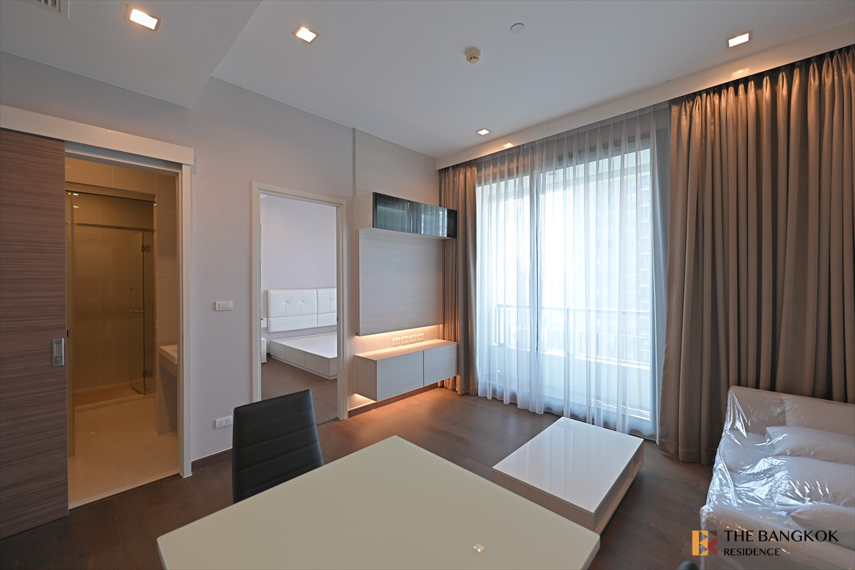 ขายคอนโดพระราม 9 เพชรบุรีตัดใหม่ RCA : 🌟BEST PRICE - Q Asoke 5.99 MB, type 1 Bed 1 Bath, Size 37.77 sq.m. High floor , very nice location and near MRT - By Loft 0842824246
