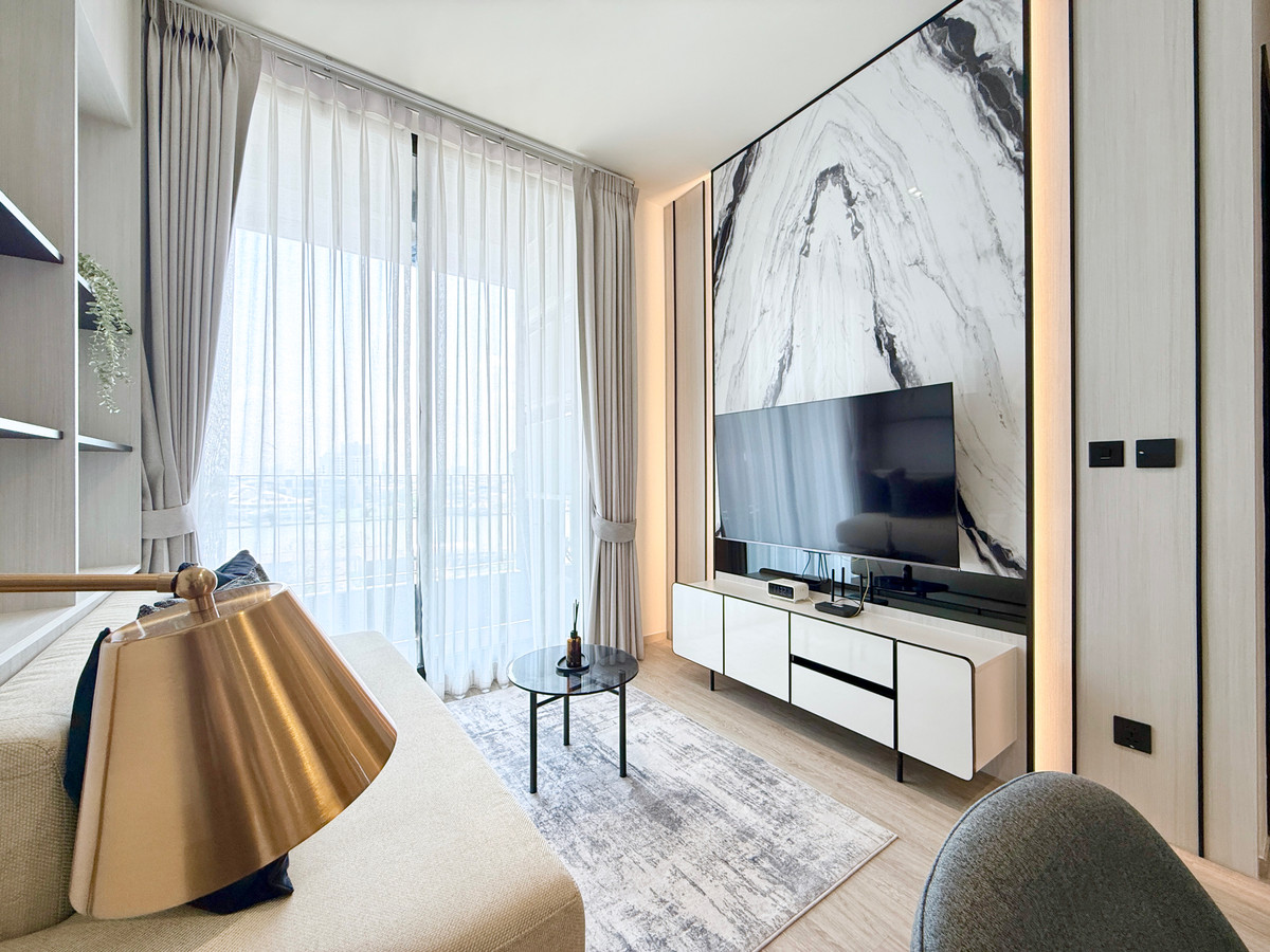 ให้เช่าคอนโดวงเวียนใหญ่ เจริญนคร : 🚀 Chapter เจริญนคร - 49ตรม. 2นอน1น้ำ แต่งใหม่ ฟรีแม่บ้าน และ Wifi 092-545-6151 (ทีม)