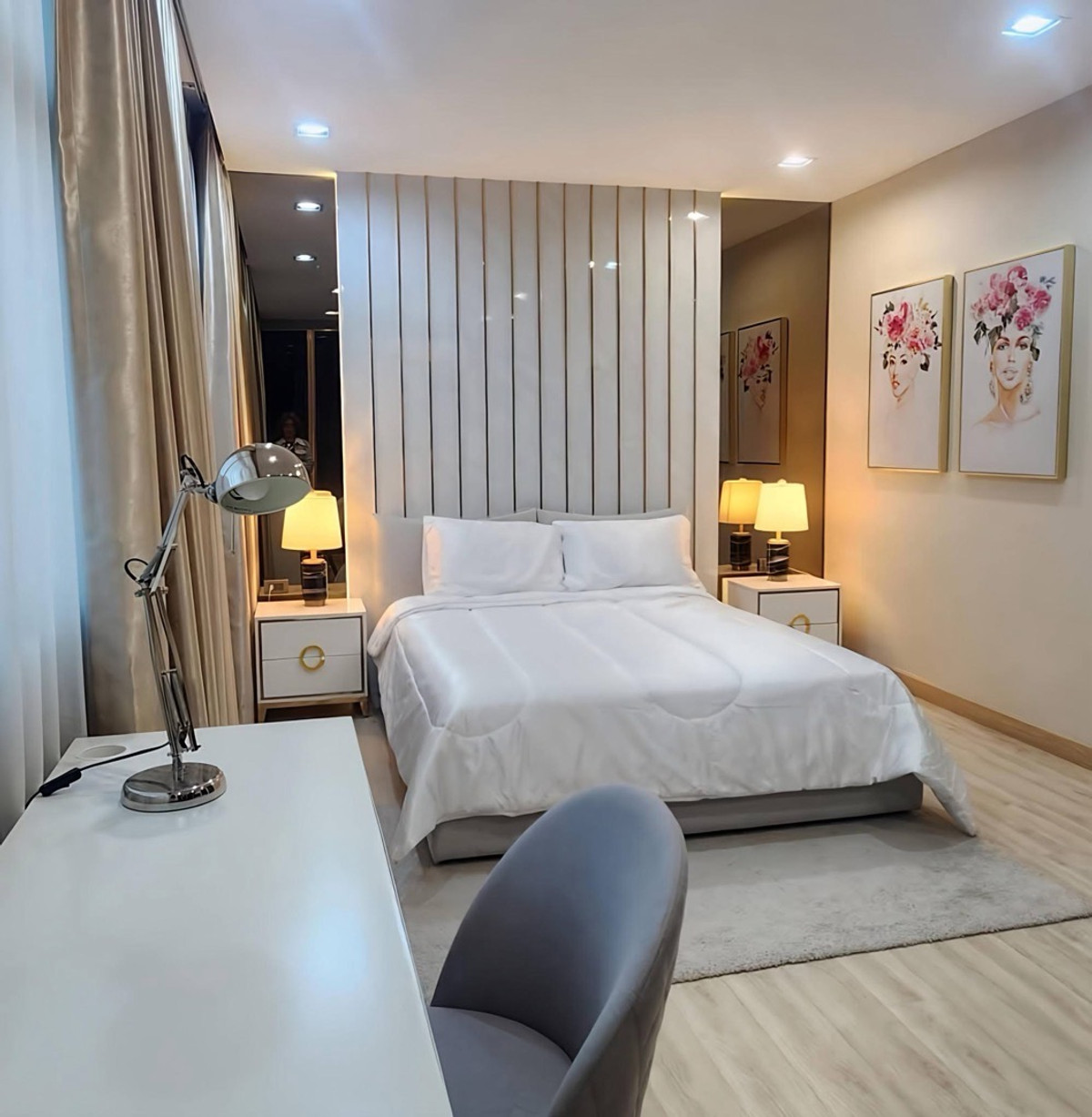 ให้เช่าโฮมออฟฟิศโชคชัย4 ลาดพร้าว71 : Home Office ลาดพร้าว–วังหิน
เฟอร์นิเจอร์ครบ พร้อมอยู่ | หลังมุม | ไม่รับสัตว์เลี้ยง | รับชาวต่างชาติ
พื้นที่ 300 ตรม. / ที่ดิน 37 ตรว.
จอดรถ 2 คัน-  