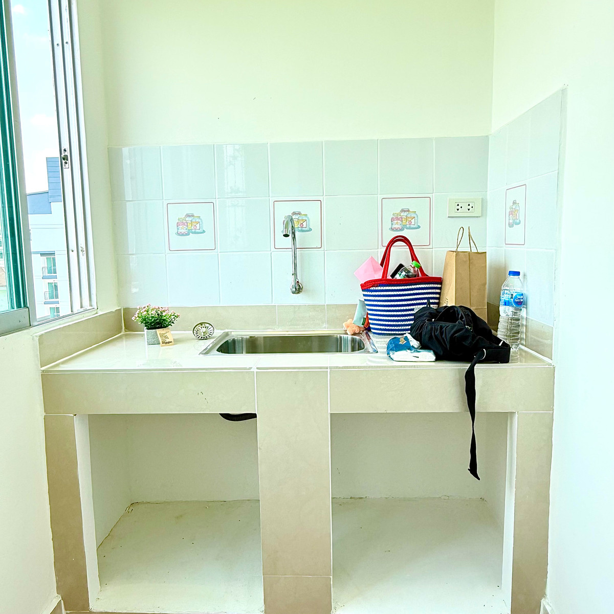 For SaleCondoVipawadee, Don Mueang, Lak Si : Urgent sale!! Old condo, new room, near BTS Saiyut, installments starting at 3,000.