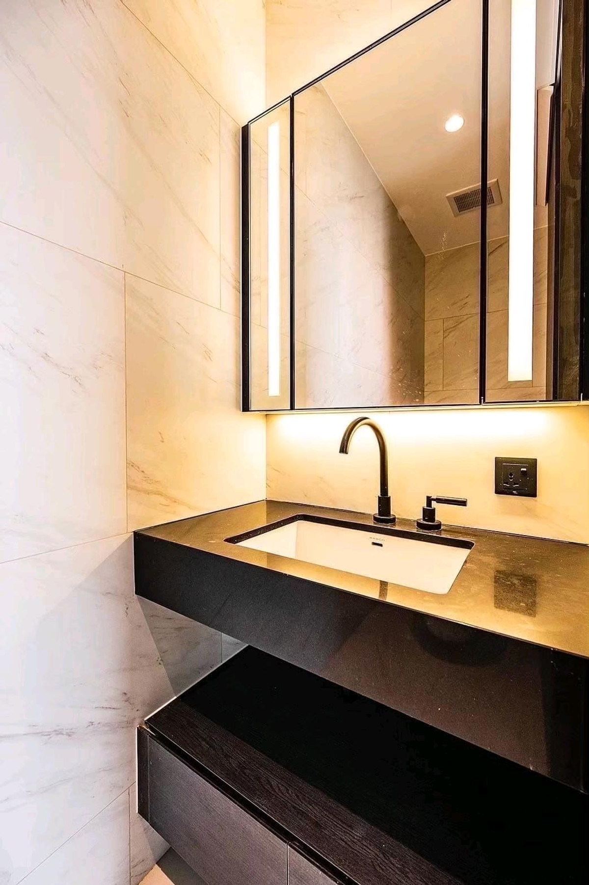 For SaleCondoSathorn, Narathiwat : 📌For SELL for sale | Tait Sathorn 12 - 2BR (104 sqm) 32,000,000 THB