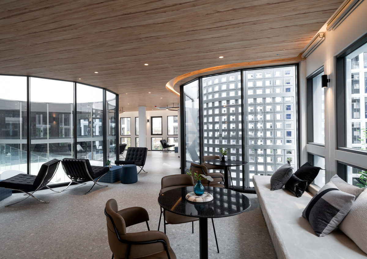 For SaleCondoKasetsart, Ratchayothin : 🎉 Best Price Sale! 🎉 Chapter One More Kaset — a brand-new condo with spacious units, located near Kasetsart University and the BTS. Guaranteed best price! 💯