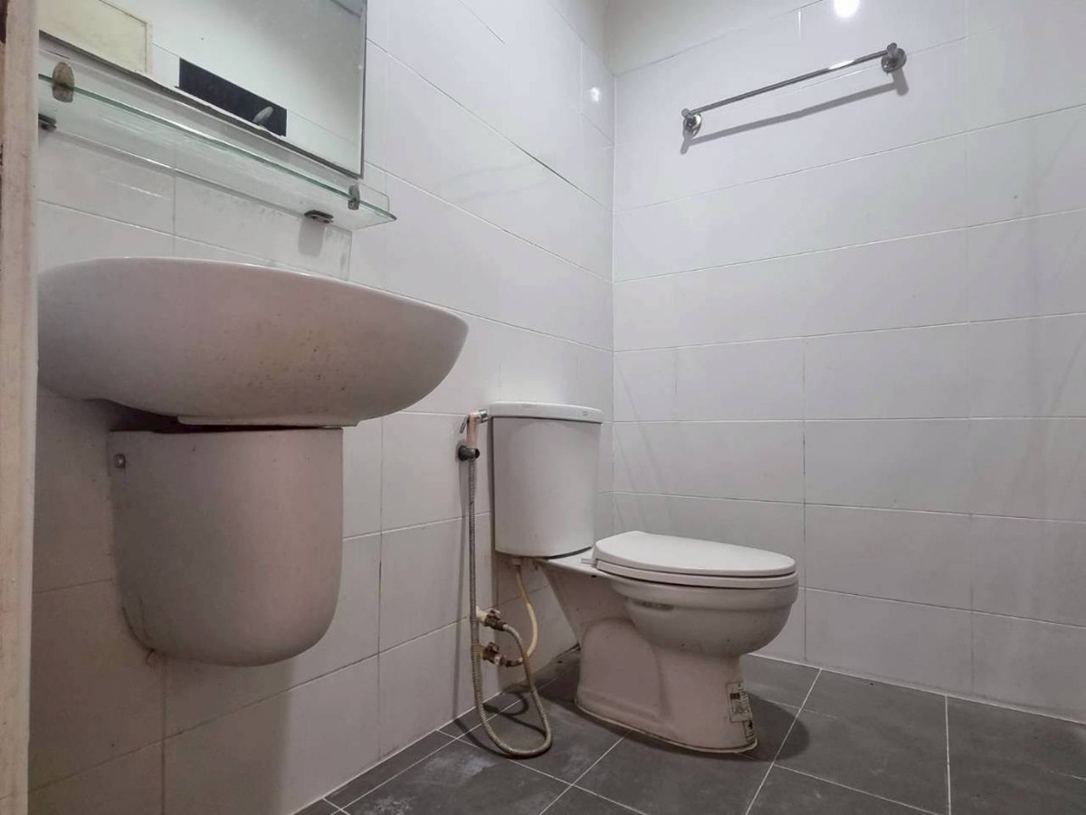 ให้เช่าทาวน์โฮมนนทบุรี บางใหญ่ บางบัวทอง : ให้เช่าทาวน์เฮาส์ 2 ชั้น หมู่บ้านเปี่ยมสุข