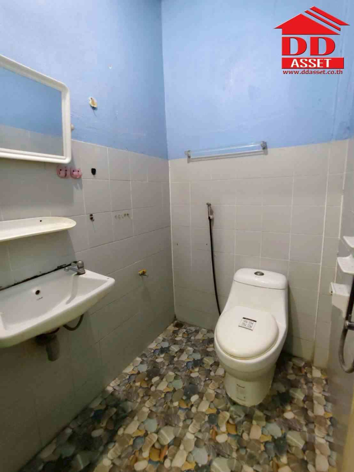 ขายทาวน์โฮมปทุมธานี รังสิต ธรรมศาสตร์ : ขายทาวน์เฮ้าส์ 2 ชั้น สวนทองวิลล่า 7 ลำลูกกาคลอง 4  รหัสทรัพย์ : T8242