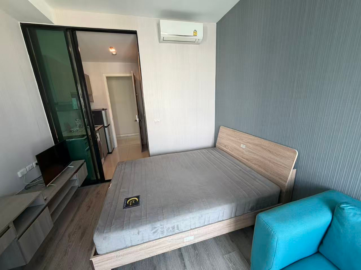 For RentCondoRamkhamhaeng, Hua Mak : Knightsbridge Collage Ramkhamhaeng 1 bed room for rent. 21 Floor high city view.