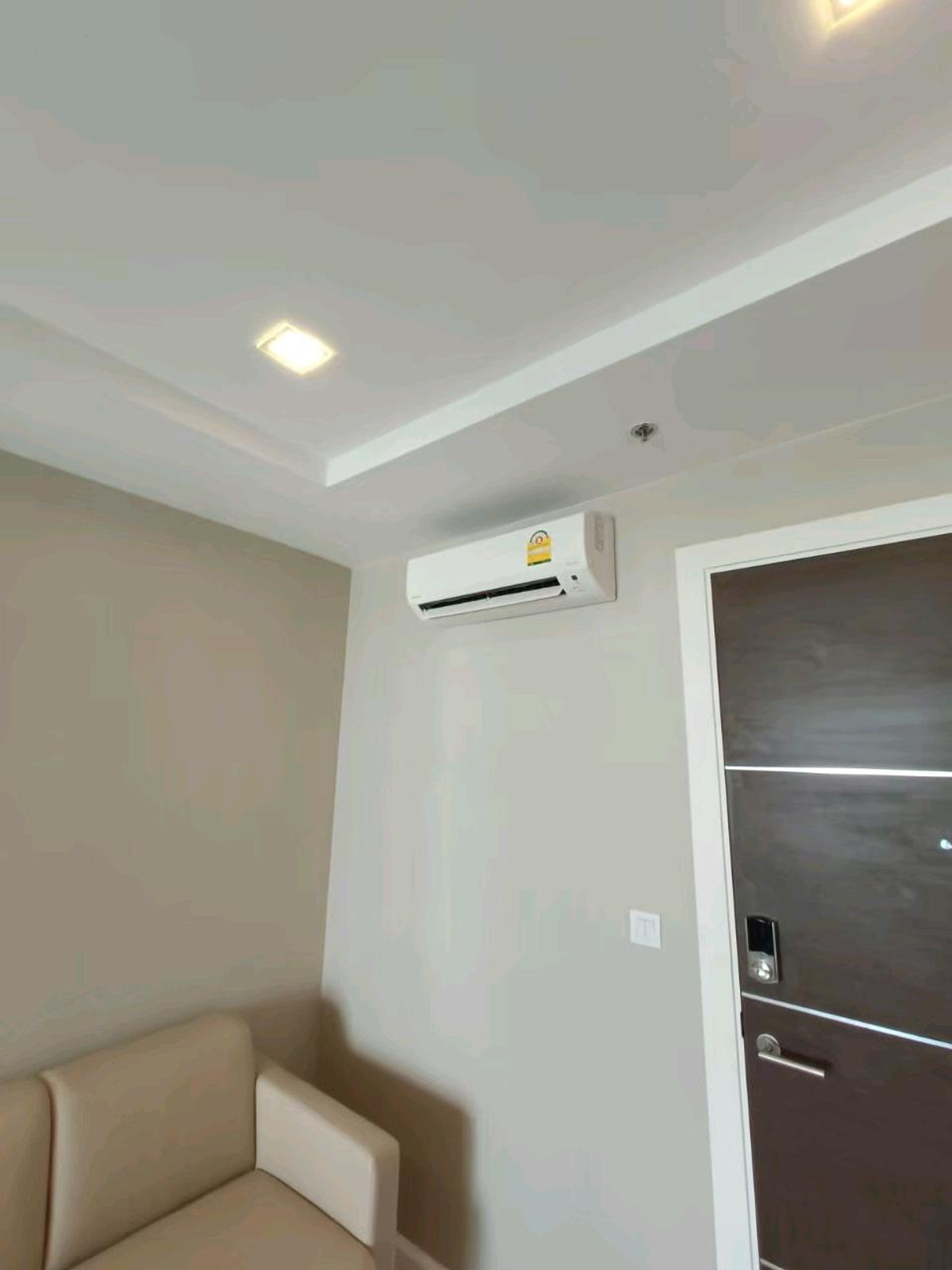 ให้เช่าคอนโดสมุทรปราการ สำโรง : ให้เช่าคอนโด🌆 The Metropolis สำโรง อินเตอร์เชนจ์ 📍 ใกล้ BTS สำโรง 