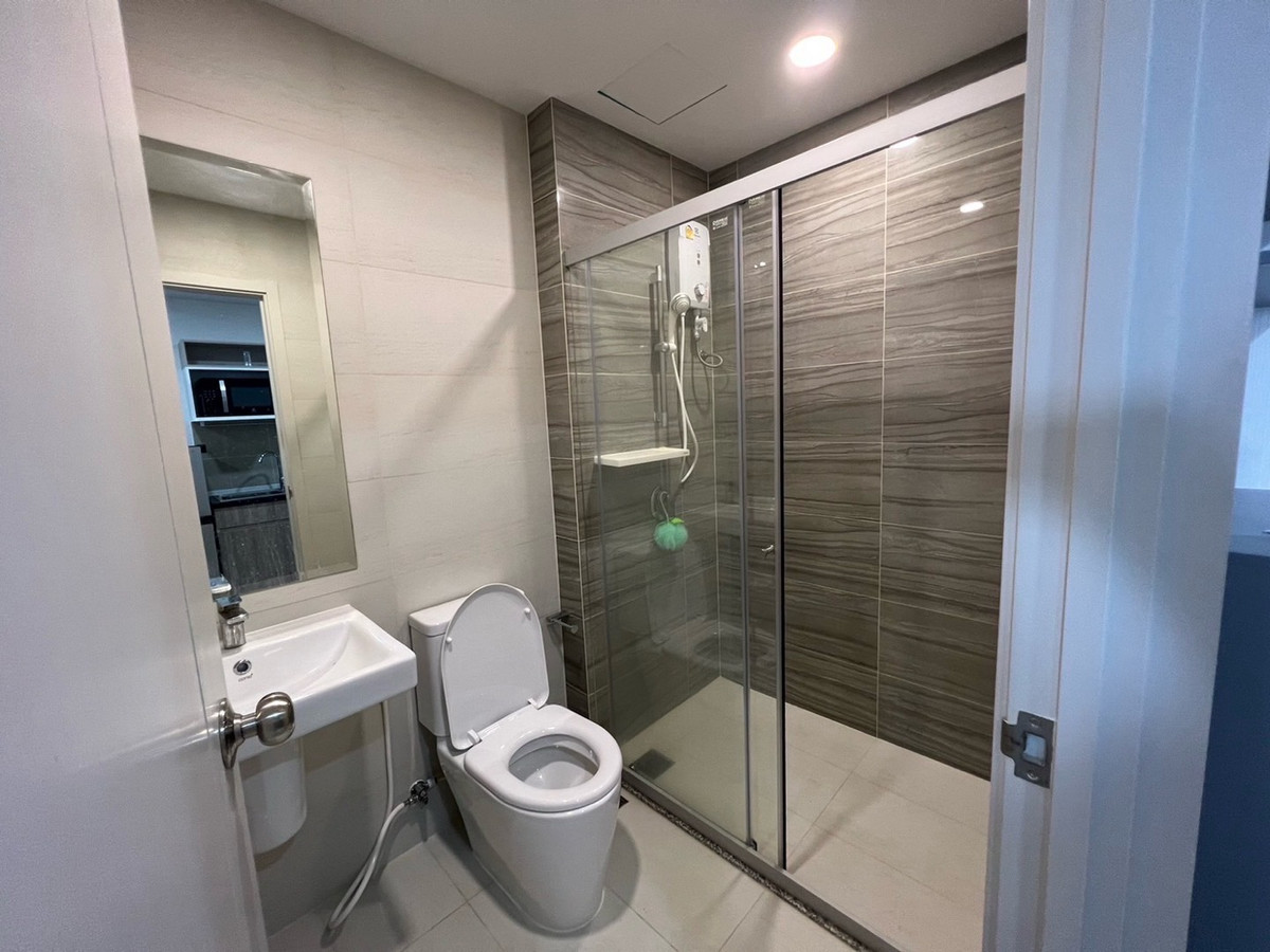 For RentCondoRamkhamhaeng, Hua Mak : Cheapest in the project ‼️ For rent 🔥 Supalai Veranda Ramkhamhaeng, beautiful room, fully furnished + has a washing machine 📍 Ready to move in (responds to chats and answers calls very quickly)