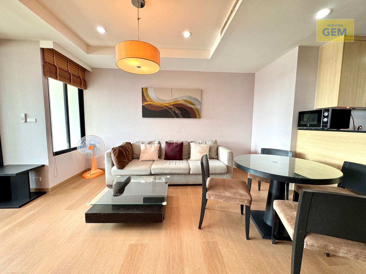 ให้เช่าคอนโดสาทร นราธิวาส : 🔥🔥Hot Deal🔥🔥 60 ตร.ม. / 1 นอน 1 น้ำ 1 ห้องทำงาน | Sathorn Gardens 🔥