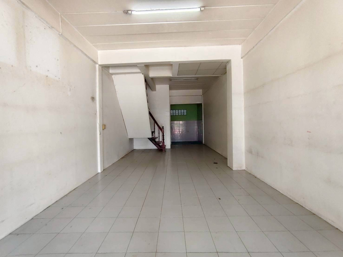 ขายทาวน์โฮมปทุมธานี รังสิต ธรรมศาสตร์ : ขายทาวน์เฮ้าส์ 2 ชั้น สวนทองวิลล่า 7 ลำลูกกาคลอง 4  รหัสทรัพย์ : T8242