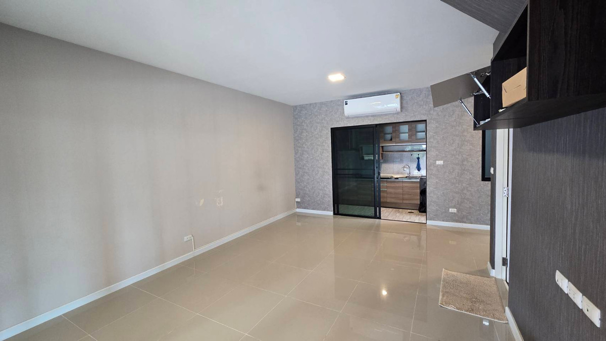 For RentTownhomeRathburana, Suksawat : Townhome for rent, Siri Place Suksawat - Rama 3, near Bangmod Hospital, only 7 minutes.