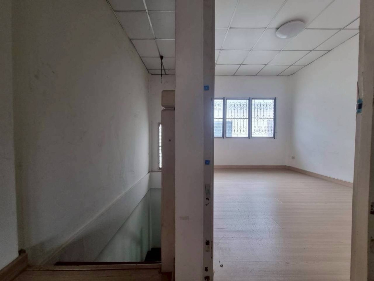 ให้เช่าทาวน์โฮมนนทบุรี บางใหญ่ บางบัวทอง : ให้เช่าทาวน์เฮาส์ 2 ชั้น หมู่บ้านเปี่ยมสุข