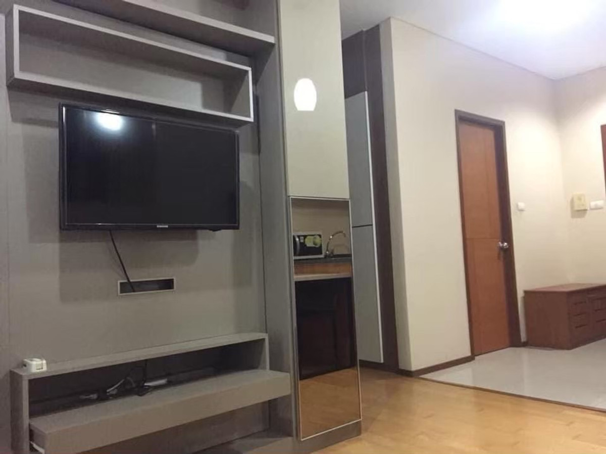 ขายคอนโดวงเวียนใหญ่ เจริญนคร : ราคานี้ไม่มีอีกแล้ว 🏠✨ วิลล่า สาทร | ขายคอนโด 1 ห้องนอน (HBH-ST-246 )