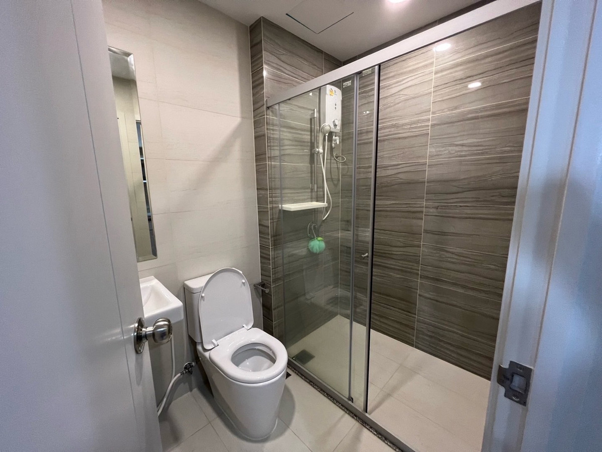 For RentCondoRamkhamhaeng, Hua Mak : Cheapest in the project ‼️ For rent 🔥 Supalai Veranda Ramkhamhaeng, beautiful room, fully furnished + has a washing machine 📍 Ready to move in (responds to chats and answers calls very quickly)