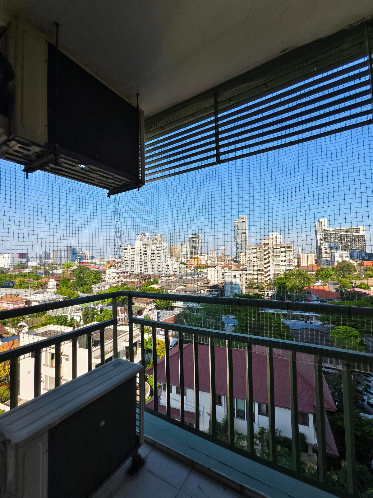 For SaleCondoSapankwai,Jatujak : Capital sale, corner condo, 2 bedrooms, 65 sq m, Lumpini Place Phahon - Saphan Khwai, 7th floor, east side!