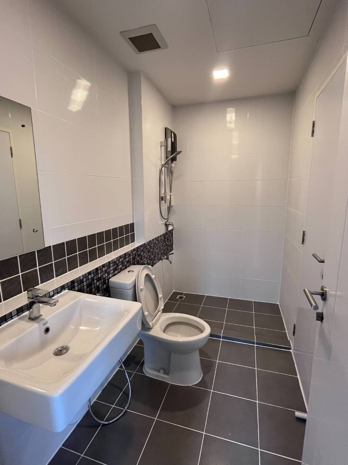 For RentTownhomeRathburana, Suksawat : Townhome for rent, Siri Place Suksawat - Rama 3, near Bangmod Hospital, only 7 minutes.