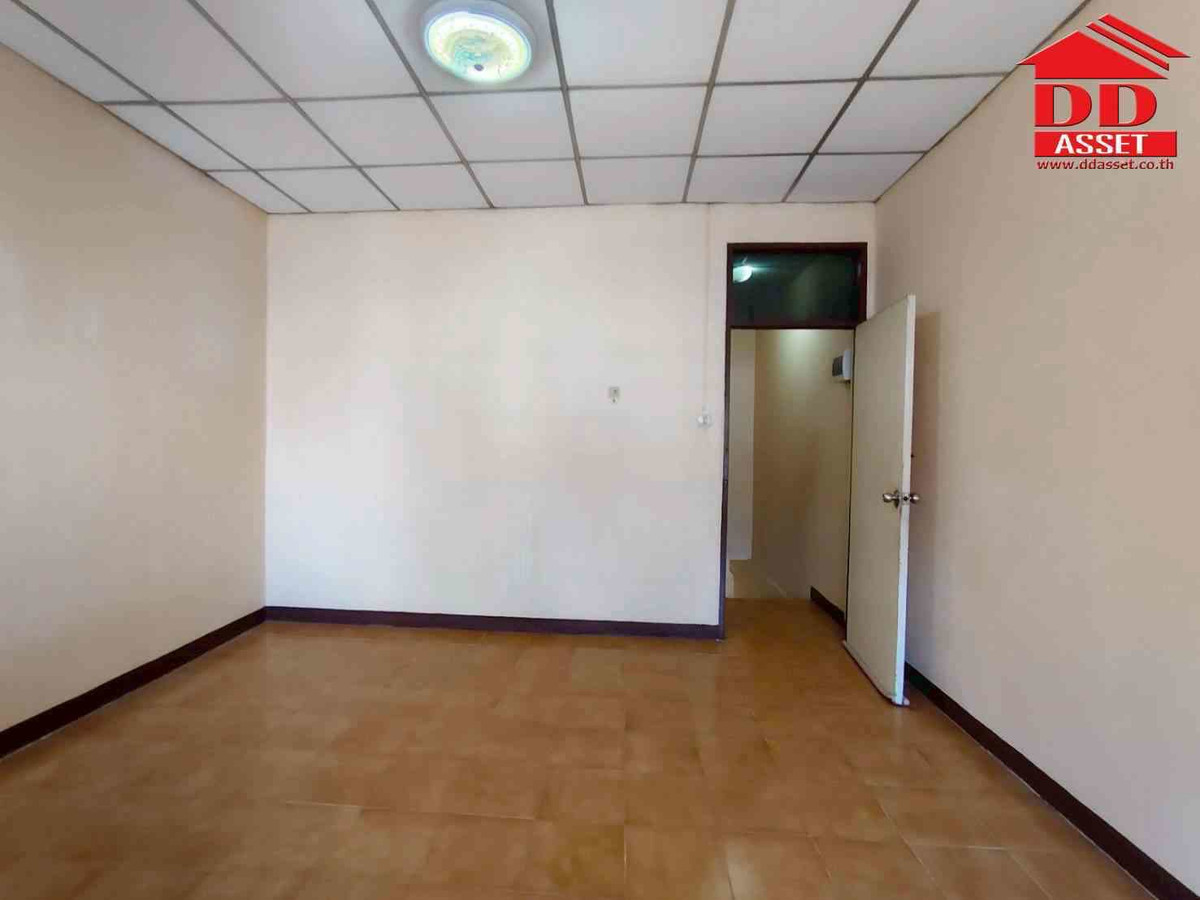 ขายทาวน์โฮมปทุมธานี รังสิต ธรรมศาสตร์ : ขายทาวน์เฮ้าส์ 2 ชั้น สวนทองวิลล่า7 ลำลูกกาคลอง 4 รหัสทรัพย์ : T8243