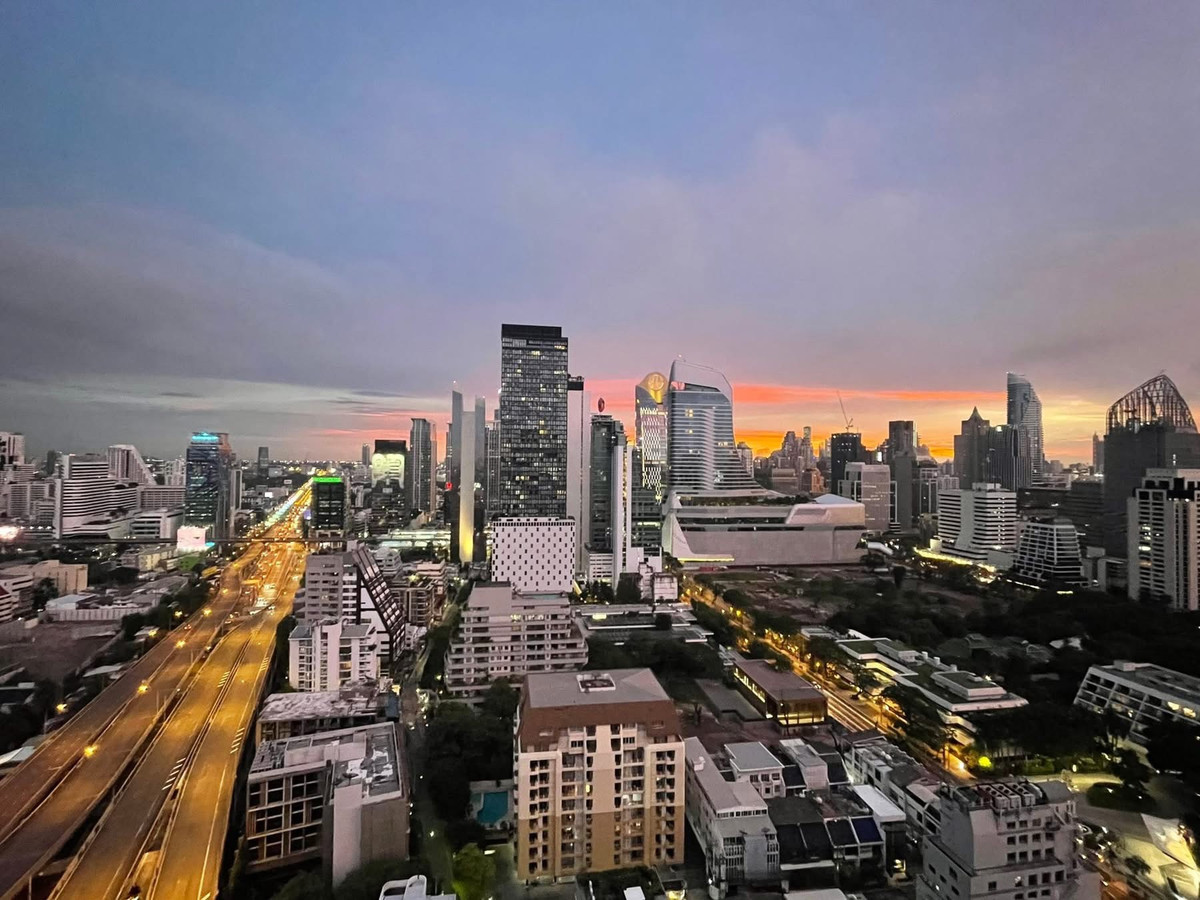 For RentCondoWitthayu, Chidlom, Langsuan, Ploenchit : Life One Wireless, 55,000baht, 2bedroom, 63sqm, BTS Ploenchit, BTS Chidlom, near Witthayu, Chidlom, Ploenchit, Sukhumvit, Rama 9, Ratchada, Sathorn, Silom, Chula, Siam, CentralWorld, CENTRAL EMBASSY, ​​Central Chidlom, Bumrungrad International, Mater Dei,