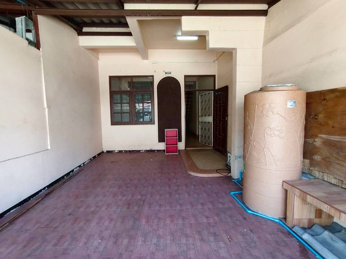 ขายทาวน์โฮมปทุมธานี รังสิต ธรรมศาสตร์ : ขายทาวน์เฮ้าส์ 2 ชั้น สวนทองวิลล่า7 ลำลูกกาคลอง 4 รหัสทรัพย์ : T8243