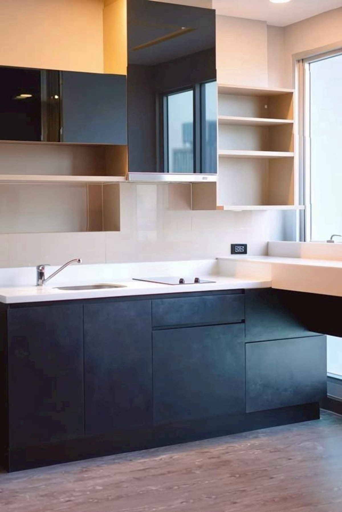 CondoSapankwai,Jatujak : Condo Rhythm Phahon-Ari, area 45.7 sq m, 1 bedroom, 28th floor, Samsen Nai Subdistrict, Phaya Thai District, Bangkok.