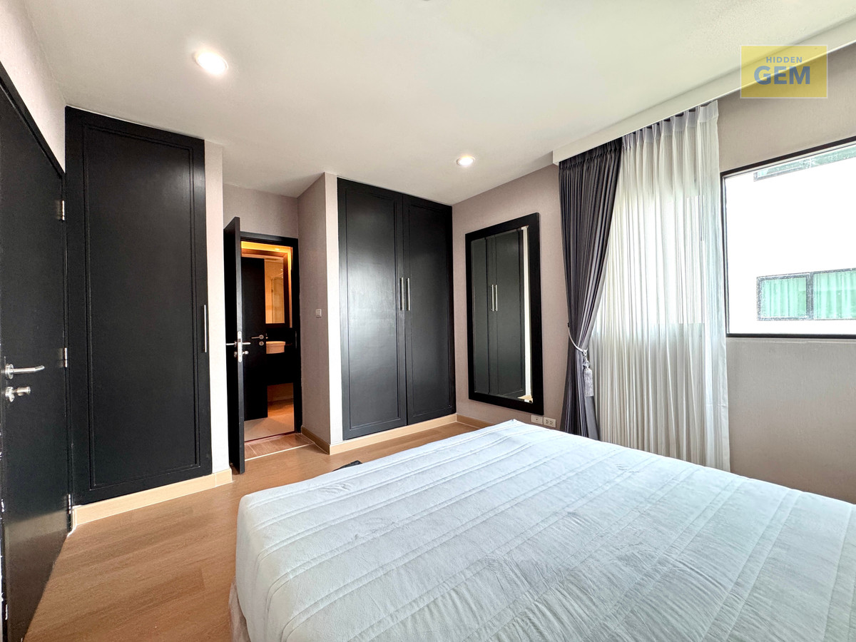 ให้เช่าคอนโดสาทร นราธิวาส : 🔥🔥Hot Deal🔥🔥 60 ตร.ม. / 1 นอน 1 น้ำ 1 ห้องทำงาน | Sathorn Gardens 🔥