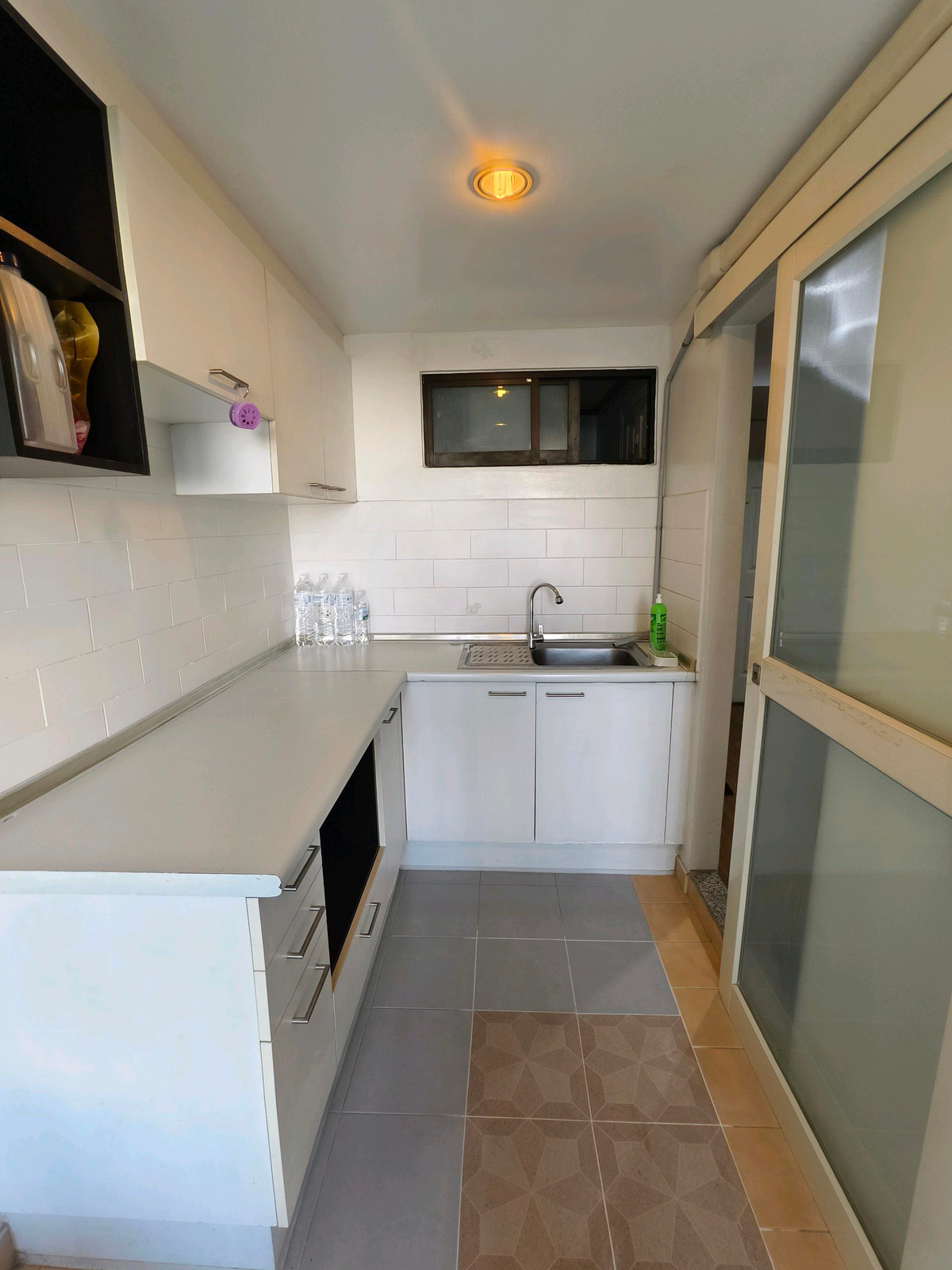 For SaleCondoSapankwai,Jatujak : Capital sale, corner condo, 2 bedrooms, 65 sq m, Lumpini Place Phahon - Saphan Khwai, 7th floor, east side!