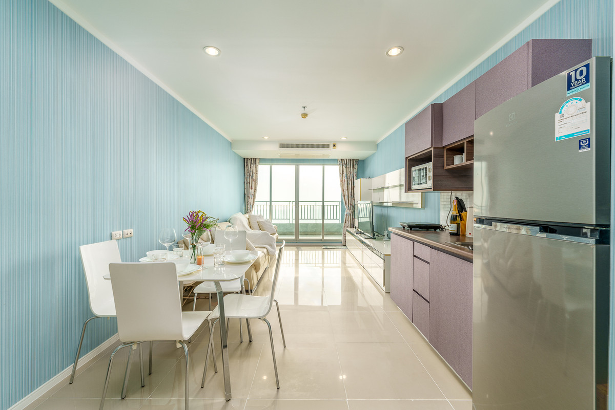 CondoPattaya, Bangsaen, Chonburi : For sale/rent] Best value! Direct sea view (Front Row) Lumpini Jomtien, Building C, high floor, 2 bedrooms – only 78,590/sq m. High yield 6%.