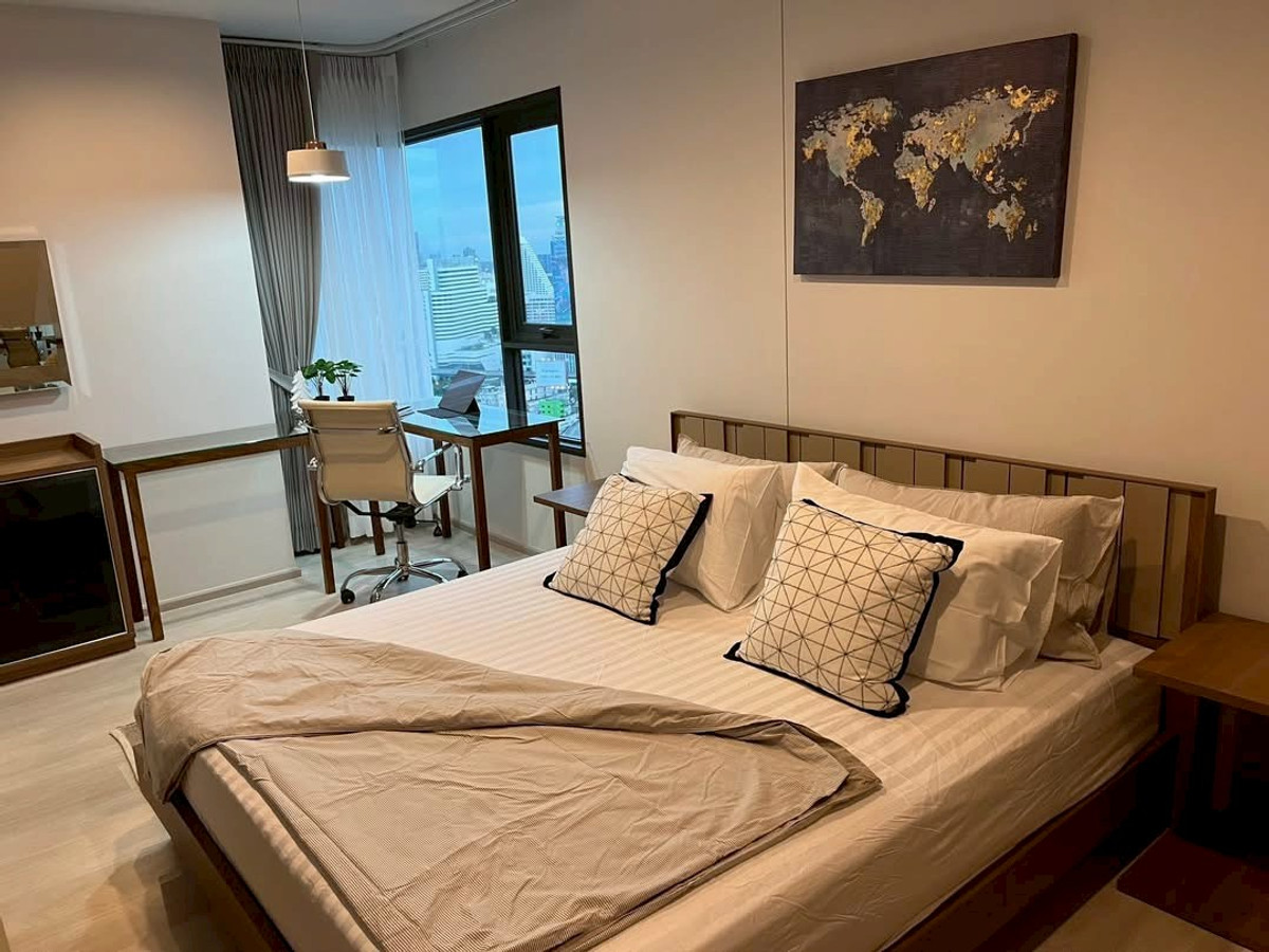 For RentCondoWitthayu, Chidlom, Langsuan, Ploenchit : Life One Wireless, 52,000baht, 2bedroom, 63sqm, BTS Ploenchit, BTS Chidlom, near Witthayu, Chidlom, Ploenchit, Sukhumvit, Rama 9, Ratchada, Sathorn, Silom, Chula, Siam, CentralWorld, Central Embassy, ​​Central Chidlom, Bumrungrad, Mater Dei, Park Venture