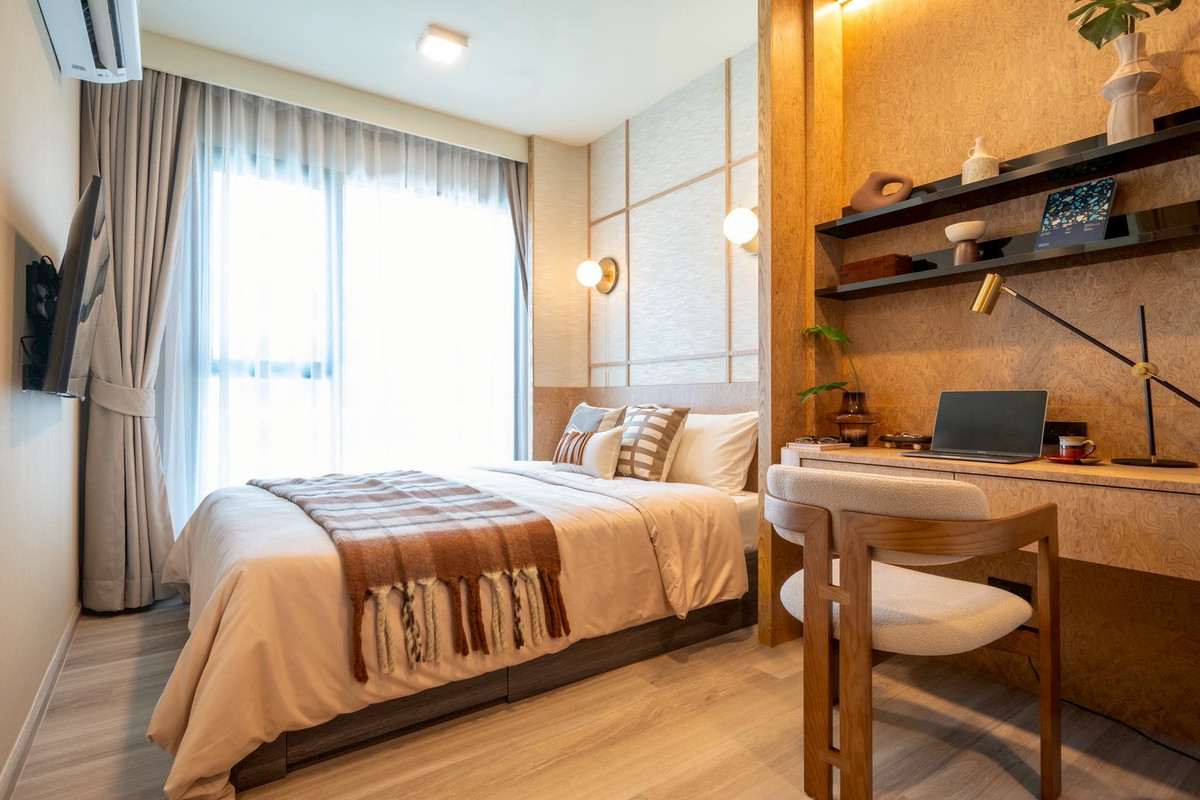 For SaleCondoKasetsart, Ratchayothin : 🔥 HOT RIGHT NOW! 🔥 Chapter One More Kaset — spacious units at a great price, just 600 meters from Kasetsart University. Guaranteed best price! 💯  📱 092-808-8899