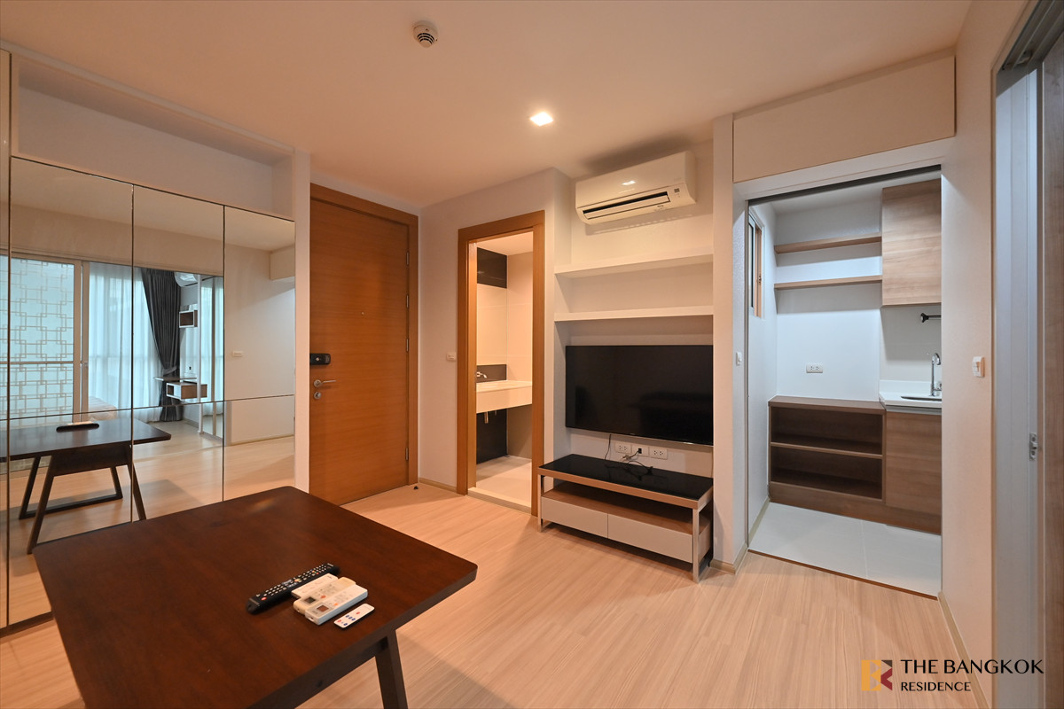 For RentCondoRatchadapisek, Huaikwang, Suttisan : 🔥For rent RHYTHM Ratchada-Huaikhwang, good price🔥 only 18K, size 35 sq m., 1 bedroom, 1 bathroom | 📞065-821-5651 pounds (Pond)