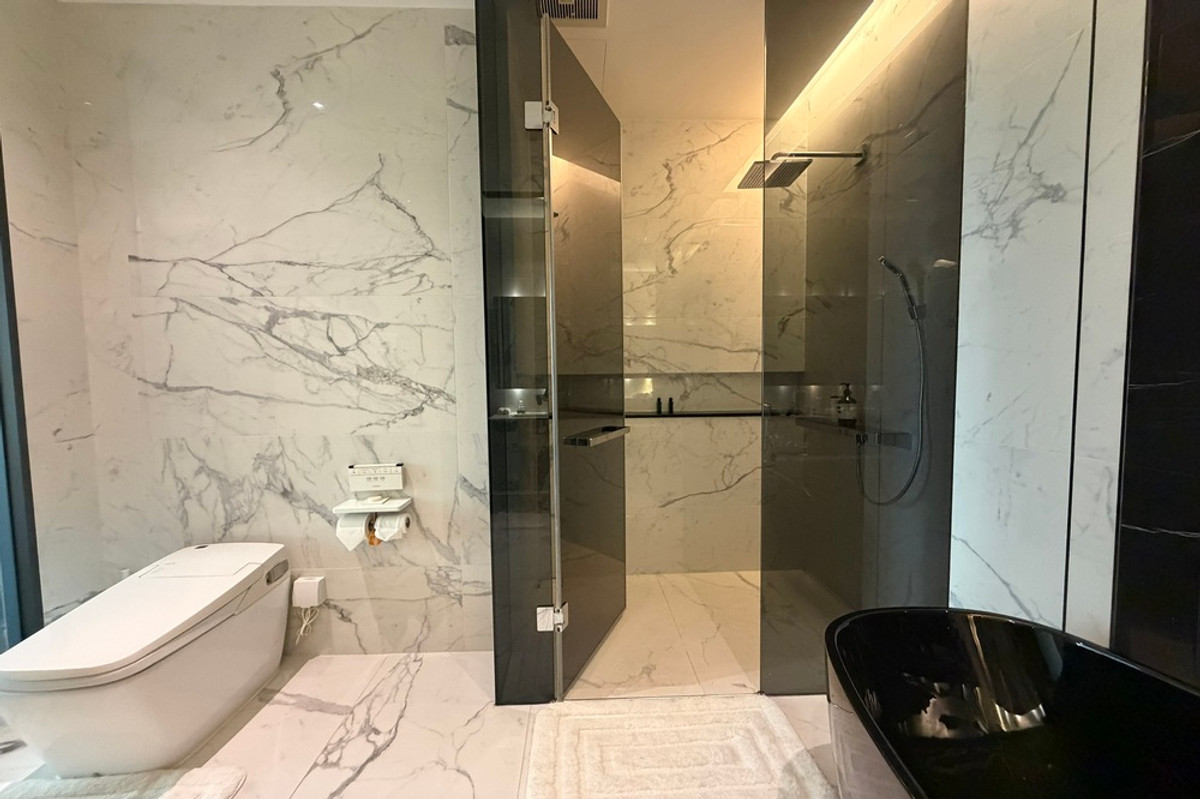 For SaleCondoSukhumvit, Asoke, Thonglor : 🔥 For Sale !! prime area, The Bangkok Thonglor, 2 bedroom, 2 bathroom, corner room, high floor !!🔥Code C20230102777 furnished, Special Deal!!📣📣