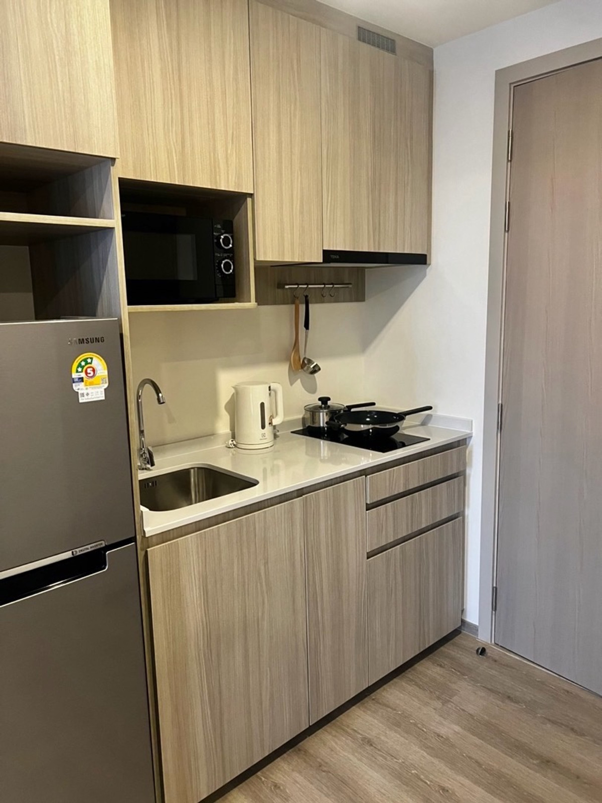 ให้เช่าคอนโดบางนา แบริ่ง ลาซาล : 🔥 𝐇𝐨𝐭 𝐃𝐞𝐚𝐥 𝟏𝟎,𝟎𝟎𝟎 𝐁𝐚𝐭𝐡 🔥 ให้เช่าราคาสุดพิเศษ ออริจิ้น เพลส บางนา