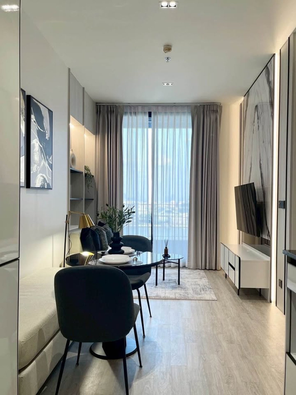 For RentCondoWongwianyai, Charoennakor : For rent: Chapter Charoennakhon - Riverside, good price! 2 bedrooms, river view, near BTS Krung Thonburi, fully furnished, high floor.