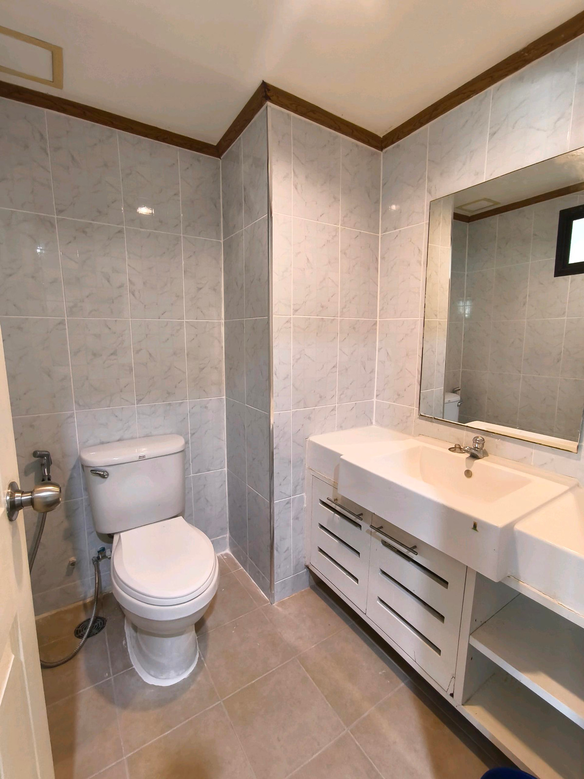 For SaleCondoSapankwai,Jatujak : Capital sale, corner condo, 2 bedrooms, 65 sq m, Lumpini Place Phahon - Saphan Khwai, 7th floor, east side!