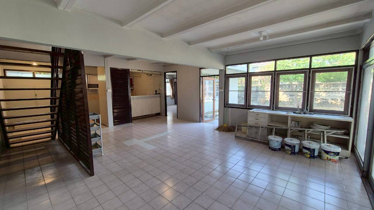 ให้เช่าบ้านเสรีไทย-นิด้า : ให้เช่าบ้านเดี่ยว 2 ชั้น เสรีไทย 57 - มีสวนข้างบ้านขนาดใหญ่