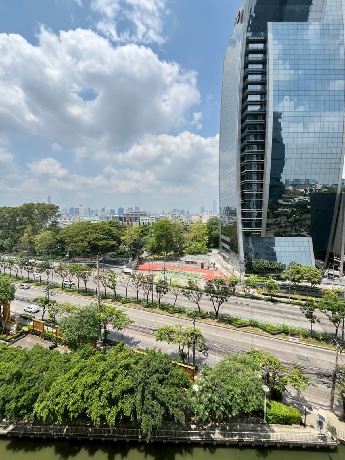 ให้เช่าคอนโดรัชดา ห้วยขวาง : IVY AMPIO FOR RENT 1BEDROOM  45sq.m 24K Call084-9792464