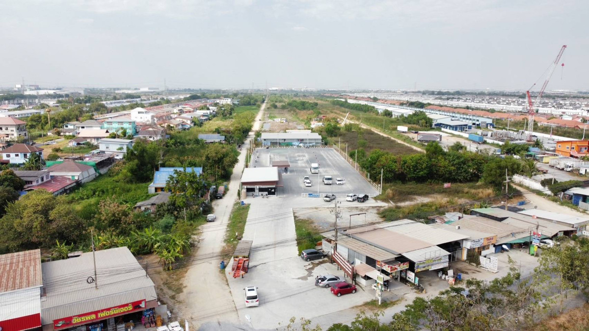 For RentLandPathum Thani,Rangsit, Thammasat : Land for rent, 2 rai, Pratunam Phra In. Suitable for housing for workers, warehouse.