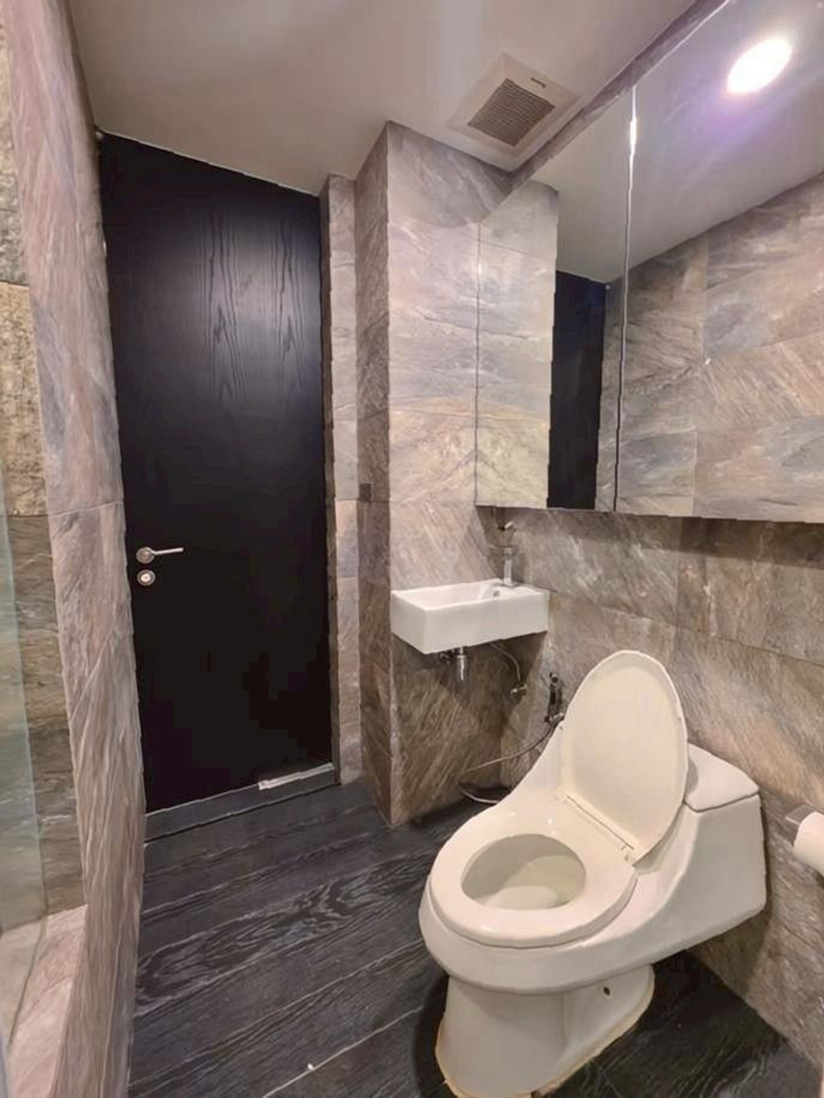 CondoSapankwai,Jatujak : Condo Rhythm Phahon-Ari, area 45.7 sq m, 1 bedroom, 28th floor, Samsen Nai Subdistrict, Phaya Thai District, Bangkok.