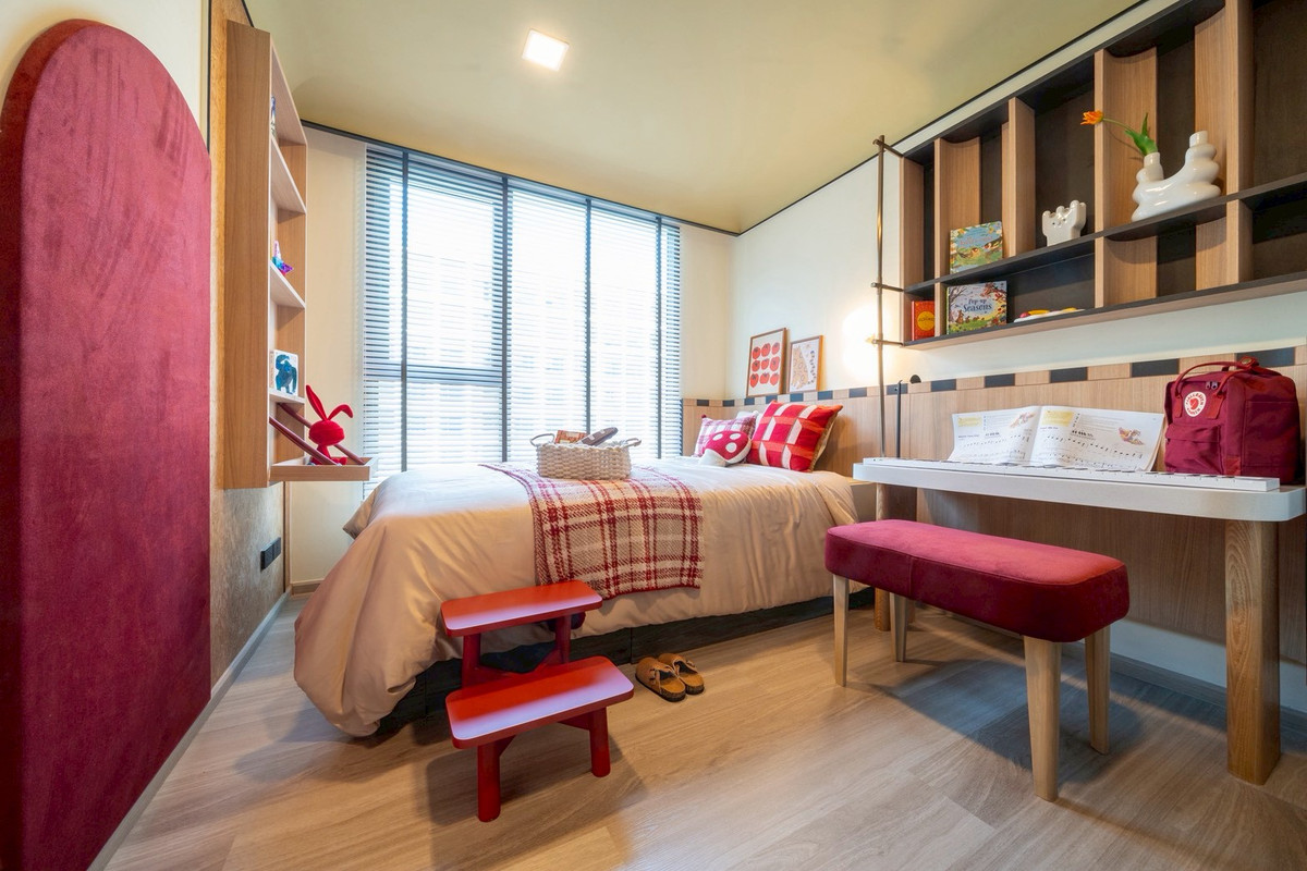 For SaleCondoKasetsart, Ratchayothin : 🎉 Secret Deal! Lowest Price! 🎉 Chapter One More Kaset — spacious units in a prime location near Kasetsart University and the BTS. Guaranteed best price! 💯  📱 092-808-8899