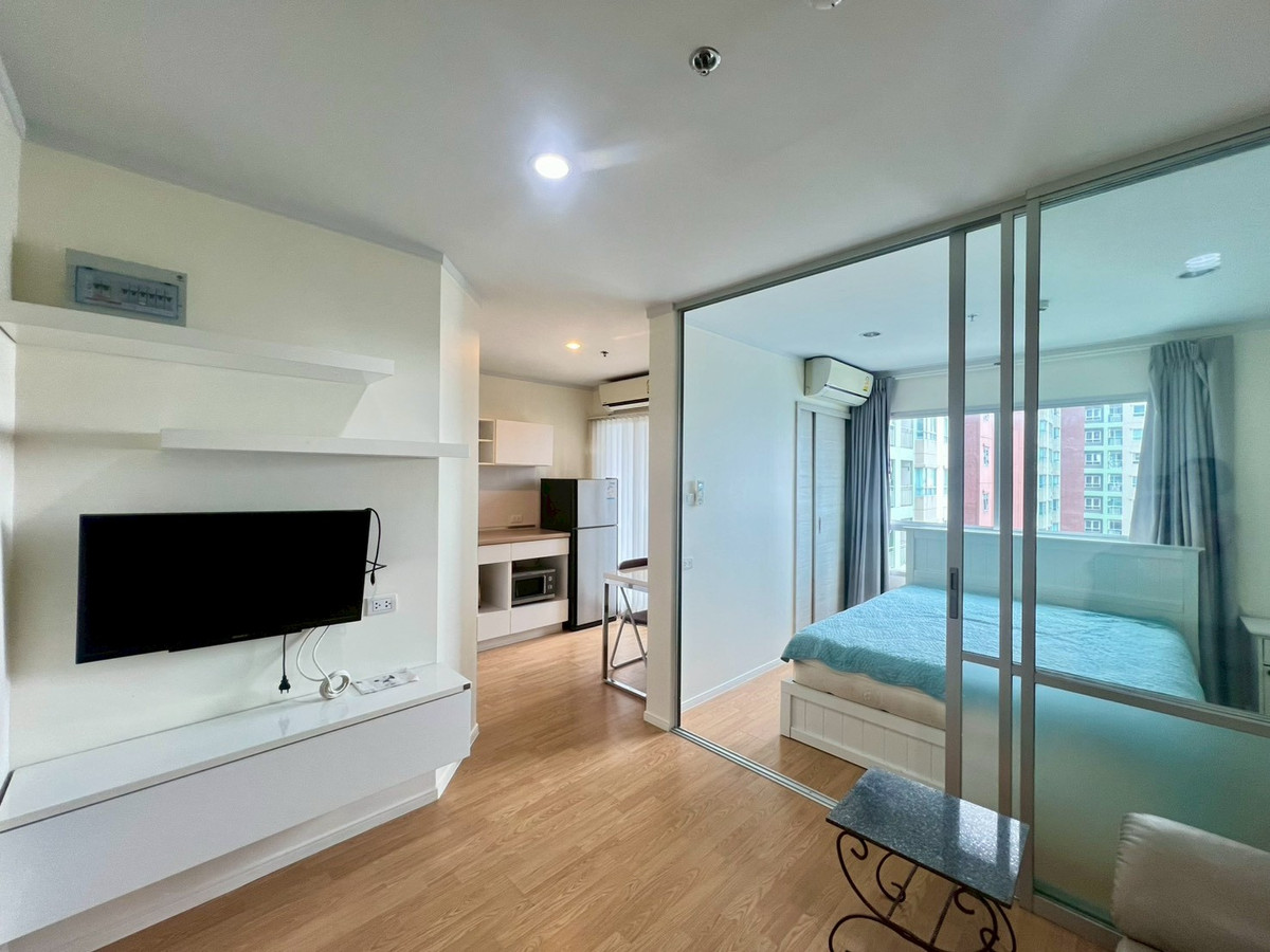 ขายคอนโดพัฒนาการ ศรีนครินทร์ : ขาย คอนโด ติดรถไฟฟ้า สายสีเหลือง และ แอร์พ็อตลิงค์ สถานี หัวหมาก วิวสระว่ายน้ำ ลุมพินีศรีนครินทร์ หัวหมาก