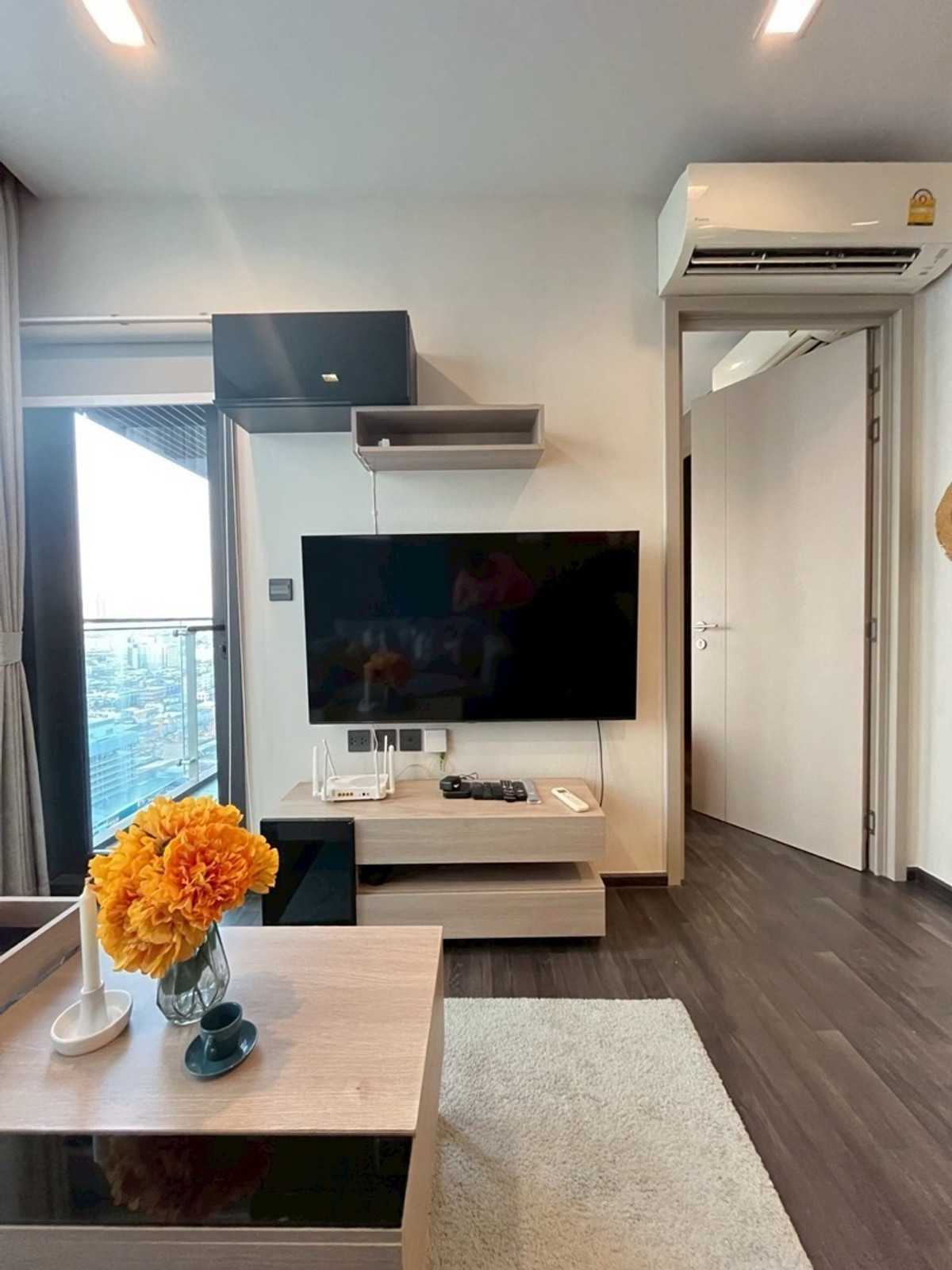 ให้เช่าคอนโดพระราม 9 เพชรบุรีตัดใหม่ RCA : THE LINE ASOKE 1BEDROOM 35sq.m 
23K Call084-9792464