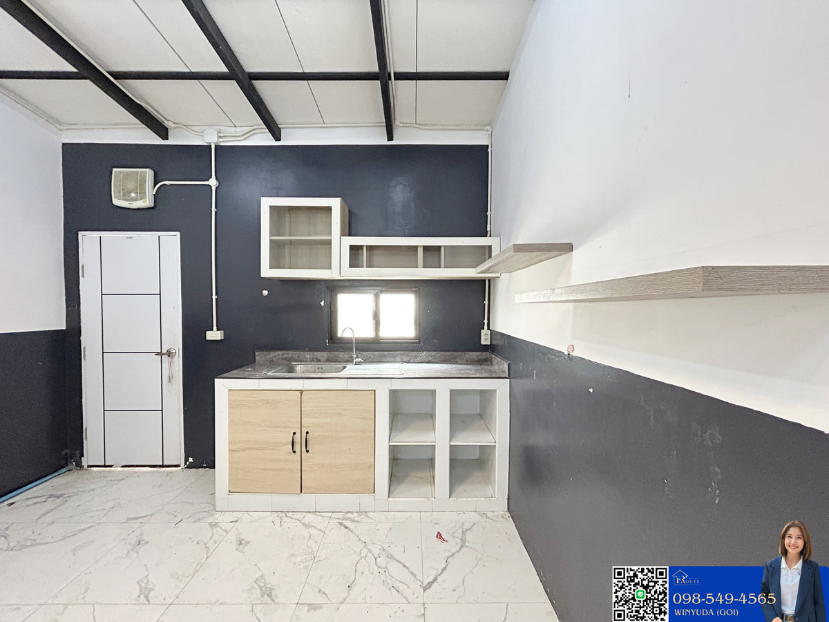 ขายอาคารพาณิชย์แจ้งวัฒนะ เมืองทอง : โฮมออฟฟิศ 3.5 ชั้น เมทโทร บิซทาวน์ แจ้งวัฒนะ 2 ติดถนนหอการค้าไทย อาคารพักอาศัยและทำธุรกิจ ร้านค้า