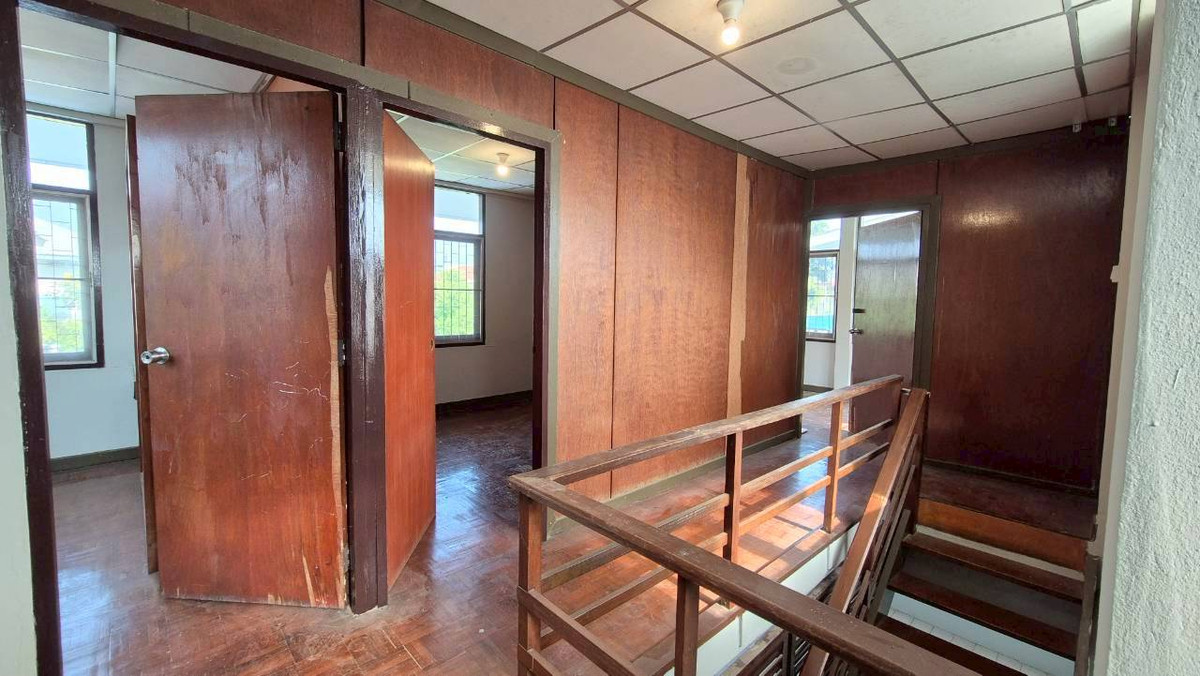 ให้เช่าบ้านเสรีไทย-นิด้า : ให้เช่าบ้านเดี่ยว 2 ชั้น เสรีไทย 57 - มีสวนข้างบ้านขนาดใหญ่