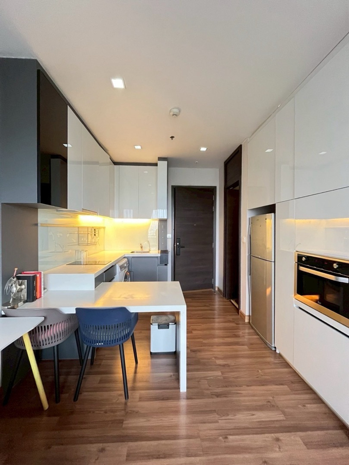 ให้เช่าคอนโดรัชดา ห้วยขวาง : IVY AMPIO FOR RENT 1BEDROOM  45sq.m 24K Call084-9792464