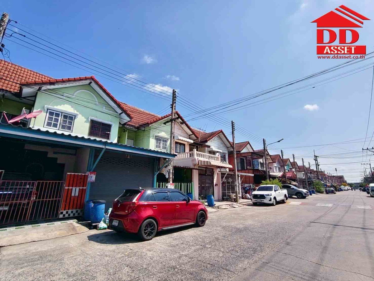 ขายทาวน์โฮมปทุมธานี รังสิต ธรรมศาสตร์ : ขายทาวน์เฮ้าส์ 2 ชั้น สวนทองวิลล่า 7 ลำลูกกาคลอง 4  รหัสทรัพย์ : T8242