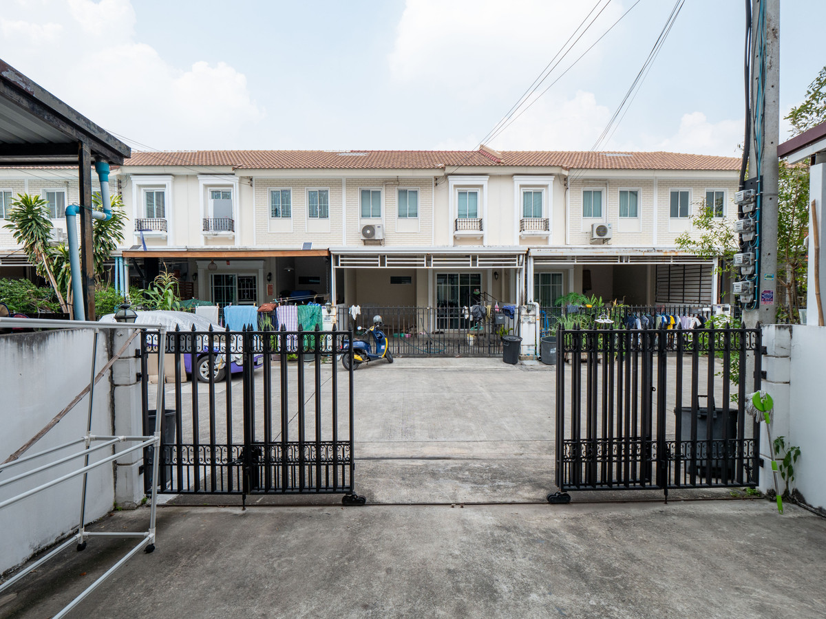 ขายทาวน์โฮมมหาชัย สมุทรสาคร : #ขายพฤกษาวิลล์104 #ขายทาวน์เฮ้าส์ #ราคาดีที่สุดในโครงการ 1.75 ล้าน หมู่บ้านพฤกษาวิลล์ 104 พุทธสาคร กระทุ่มแบน สมุทรสาคร